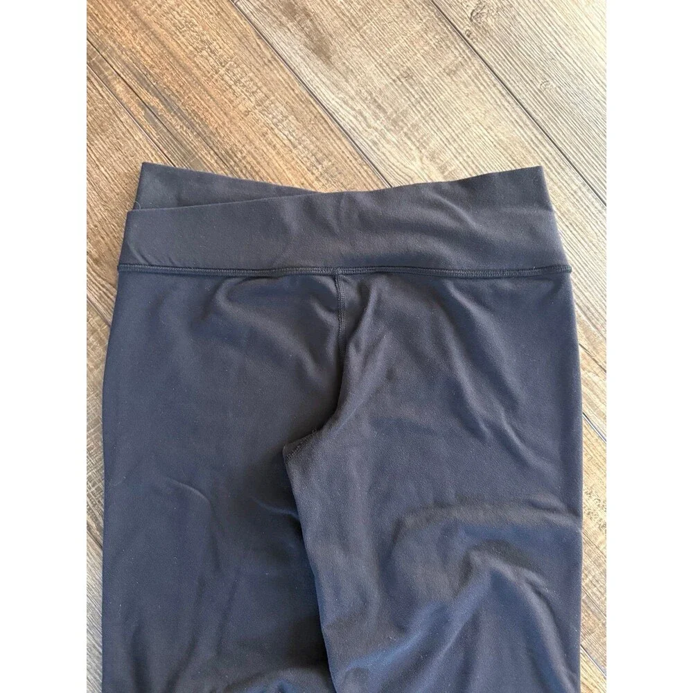 Lululemon 2011 Astro Low Rise Flare Leggings Sz. 6 Black